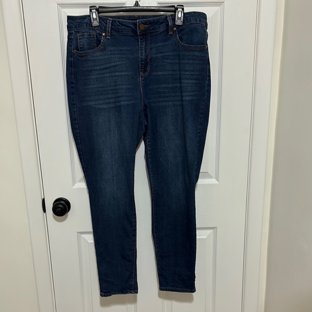 Jones & Co. Women's Blue Jeans